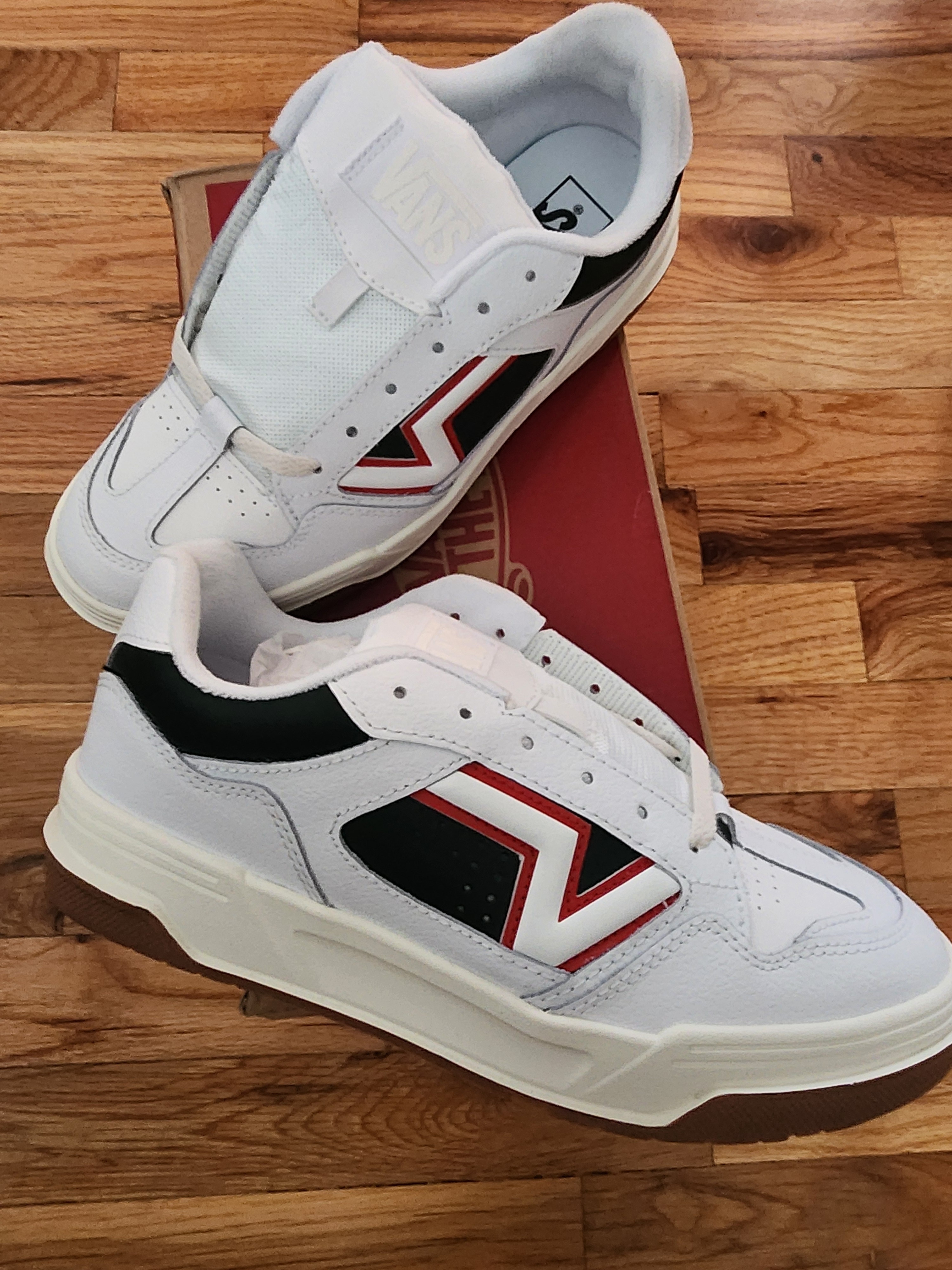 Vans Upland. Men’s Sneakers With Black And Red Accents 9 Mens 10.5 Womans